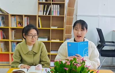 城关镇中心幼儿园开展教师读书减压主题活动