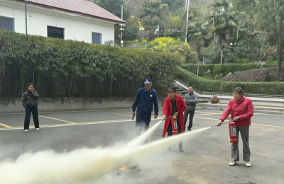 尹吉甫镇：开展安全生产培训 以训促防强技能