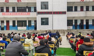 大木厂镇希望小学：法治进校园 安全伴成长