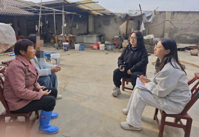 军店初中：双休敲开家门 爱心打开心门