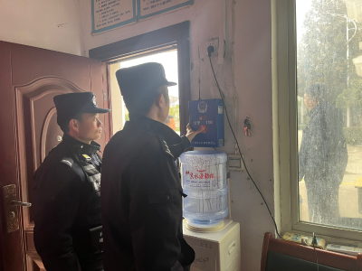 三方联动护开学 筑牢安全第一线