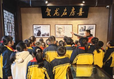 房县东城小学：传承红色基因 赓续烈士精神