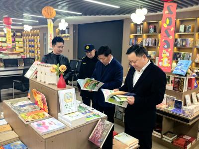 房县开展春季开学季校园周边文化市场调研