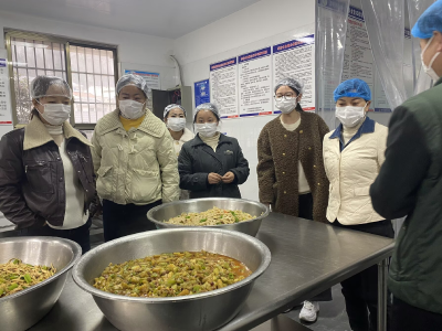 万峪学校：家校携手 共筑食安