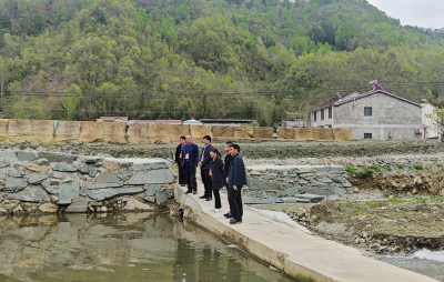 土城镇：“周一聚民意”解忧惠民生