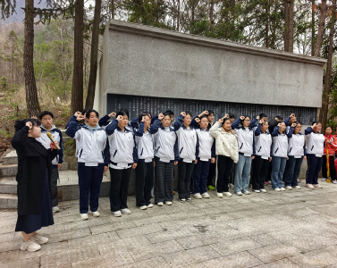 沙河学校开展清明祭英烈主题活动