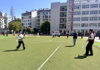 房县实验中学“每天一节体育课”落地见效为青春赋能