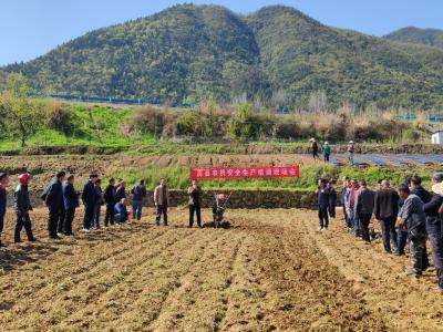 房县：上好农机安全课 护航春耕稳产路