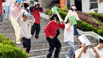 上龛学校：防震演练筑防线 守护青春平安行