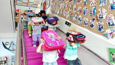 房县青峰镇中心幼儿园：以练筑防 安全“童”行