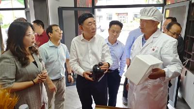 市人大调研组到我县开展立法调研