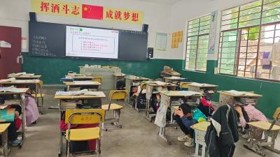 大木希望小学：临“震”不乱 安全同行