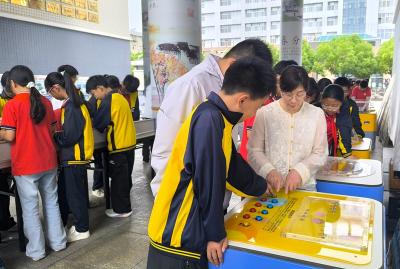 房县东城小学教联体：科技筑梦润童心 赋能成长迎六—