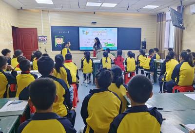 房县东城小学：向阳花开润心田 研训同步促成长