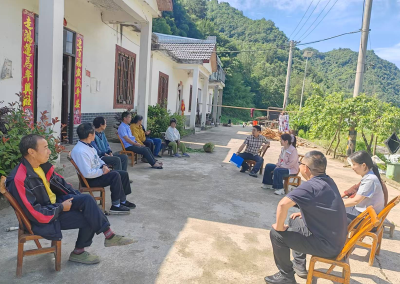 窑淮镇：开好庭院 户院会 织密夏季安全防护网