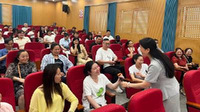 站校联动普法护童 温情救助向阳成长——房县启动特殊未成年人关爱帮扶行动