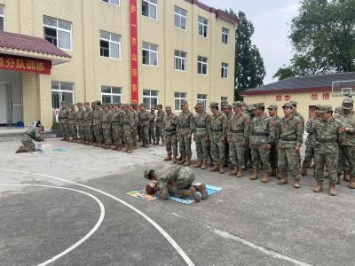 持证上岗！140名民兵成为应急救护员