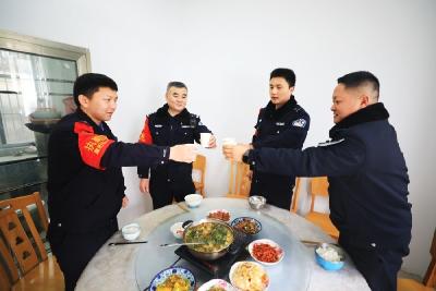 【春节我在岗】恩施巴东：铁警“兰师傅”的最后一个春运岗