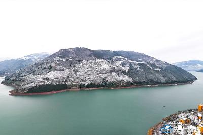巴东：雪落峡江，尽揽芳华