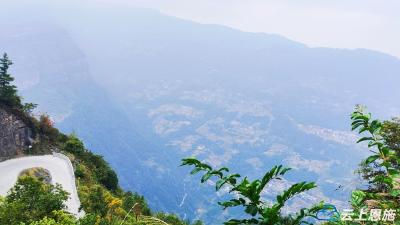 恩施鹤峰：山道弯弯 别样旅程