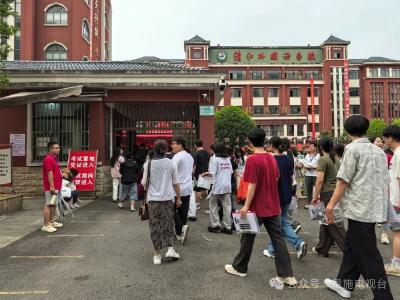 现场直击2025年高考第一天！加油吧恩施学子！