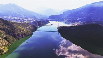 巴东水布垭：清江如翠，山水成诗