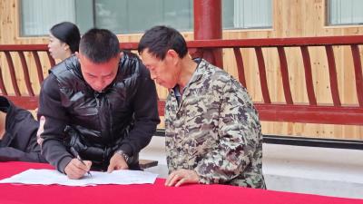 年猪预订近300头！ 恩施利川文斗首届“刨汤宴”激活乡村消费新活力