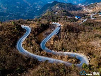 冬日恩施鹤峰：“四好路”上的山色与守护
