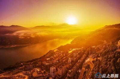 巴东：峡江画城醉人心