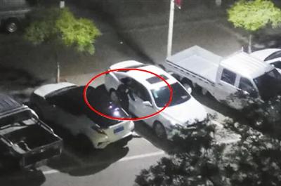 抓获3人追赃1万余元，张湾警方破获系列“拉车门”盗窃案
