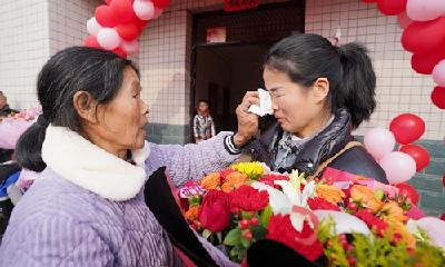两岁时和家人失散，200公里回家路，竹山女子“走”了35年