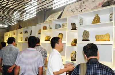 收藏爱好者别错过！十堰首届古玩奇石艺术品交流活动下周举行