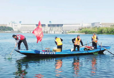 河湖竞秀 碧水长流 丹江口市全域清漂守护碧水永续北送