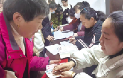 别人家的小区 | 凤凰香郡1481户业主均分公共收益 每户业主都收到271元