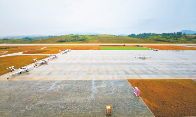 竹山通用机场高空跳伞训练场地建设加速推进 国家造型跳伞队将于7月初进驻