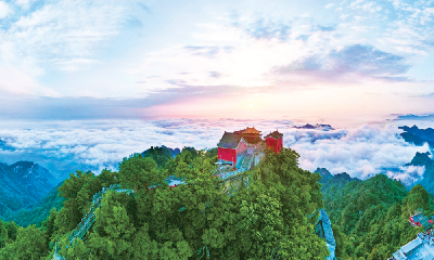 陆海奔潮 武当胜景