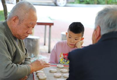 汉江路街道银河社区 ：“三心”提升服务水平 推动居民幸福“升级”