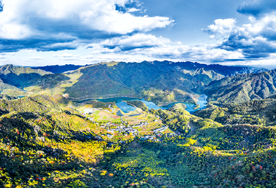山环水绕 生态福地