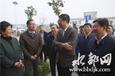 环保部部长陈吉宁来丹调研