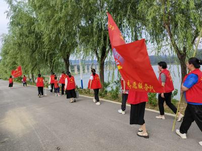 丁家营镇：“巾帼红”守护水清岸绿生态美