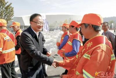 我县举行庆祝第26届环卫工人节暨垃圾分类主题公园启动仪式
