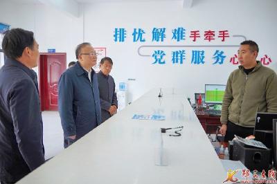 查宏:全心全意办实事 千方百计解民忧