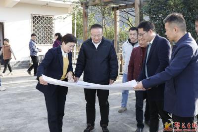 查宏：坚决筑牢生态安全屏障 加快推进绿色低碳发展
