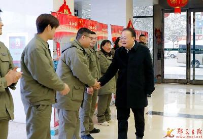 查宏王兵等县领导集中开展春节走访慰问活动