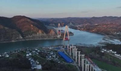 【实干开新局 奋力“开门红”】7月主桥合龙！十巫北高速汉江特大桥建设现场是这样的......