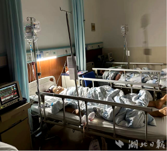 丈夫捐肾救妻，母亲割肾救儿！郧西两个家庭演绎人间大爱