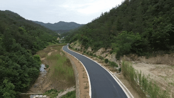 县工业园区至家竹村公路贯通