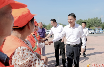 王兵李光锐督导重点项目建设、慰问高温一线劳动者