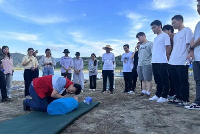 观音镇开展防溺水、防汛抢险及消防救援综合应急演练  