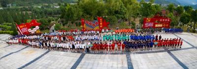 全省中学生足球赛600名师生代表开展红色主题教育活动